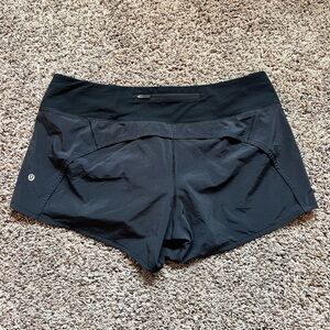 Lululemon Speed Up mid rise short 4 inch